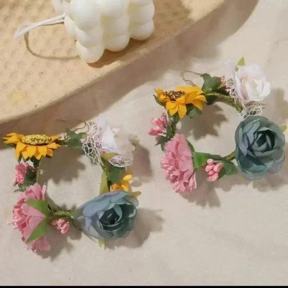 Maximalist Bohemian Flower Hoop - Picture 3 of 5